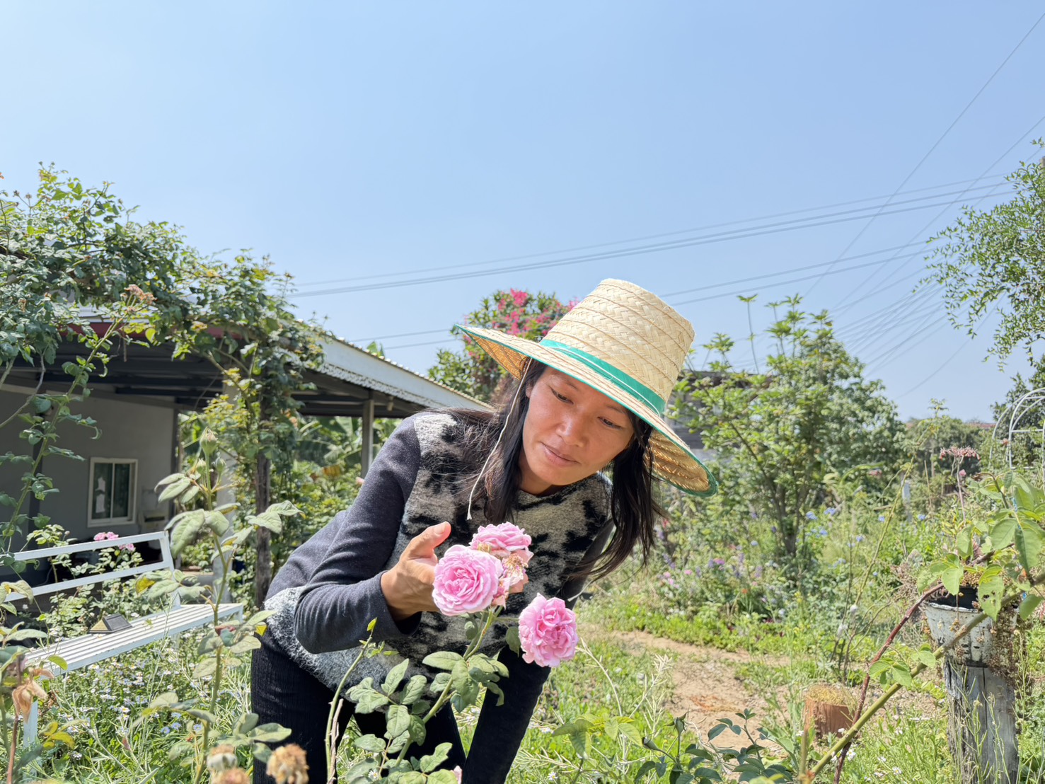 สพอ.หนองบัวระเหว จังหวัดชัยภูมิ : ลงพื้นที่เยี่ยมชม ให้กำลังใจผู้ผลิต/ผู้ประกอบการ OTOP ไทโรส (Tyrose)
