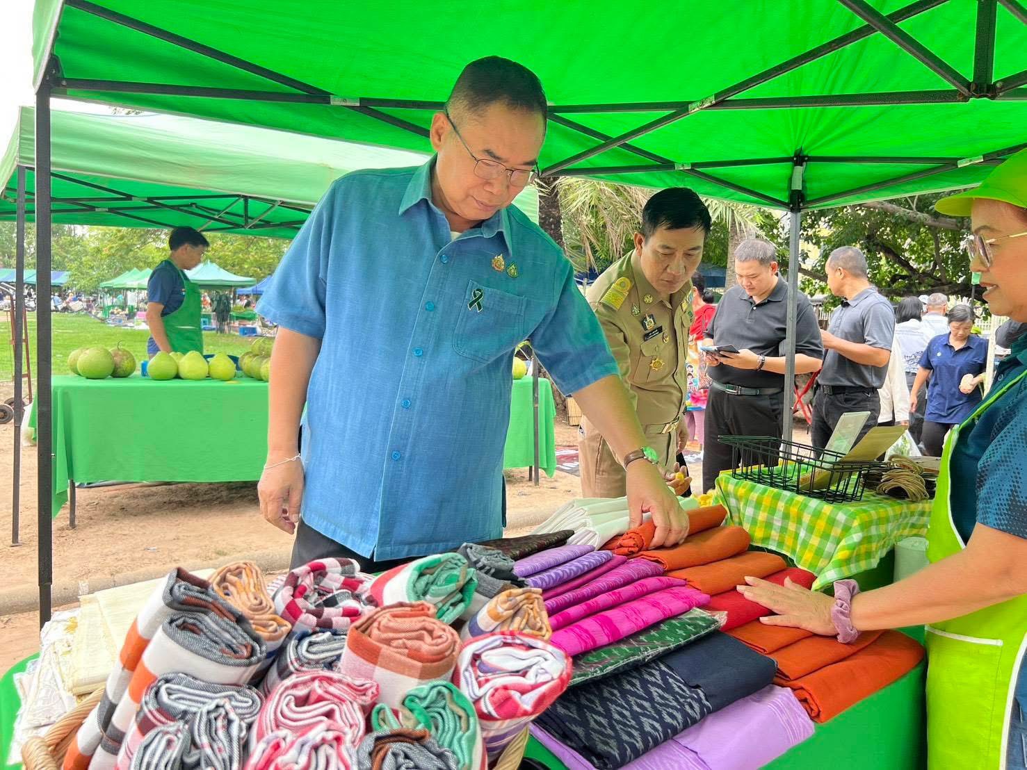 พช.ชัยภูมิ ขับเคลื่อนโครงการ “ไทยช่วยไทย” ลดค่าครองชีพ จัดหนักสินค้าลดราคาทุกวันศุกร์ตลอดเดือนพฤษภาคม